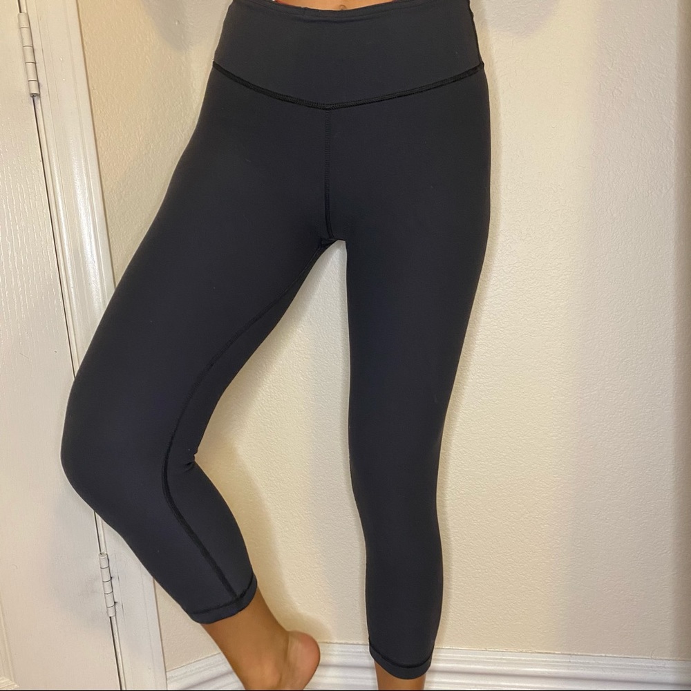LULULEMON LEGGINGS. reversible